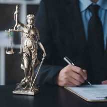 A IMPORTÂNCIA DA JUSTIÇA DO TRABALHO BRASILEIRA