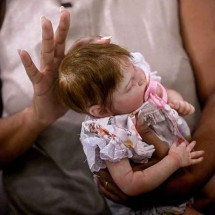 A HISTERIA DOS  "BEBÊS REBORN"