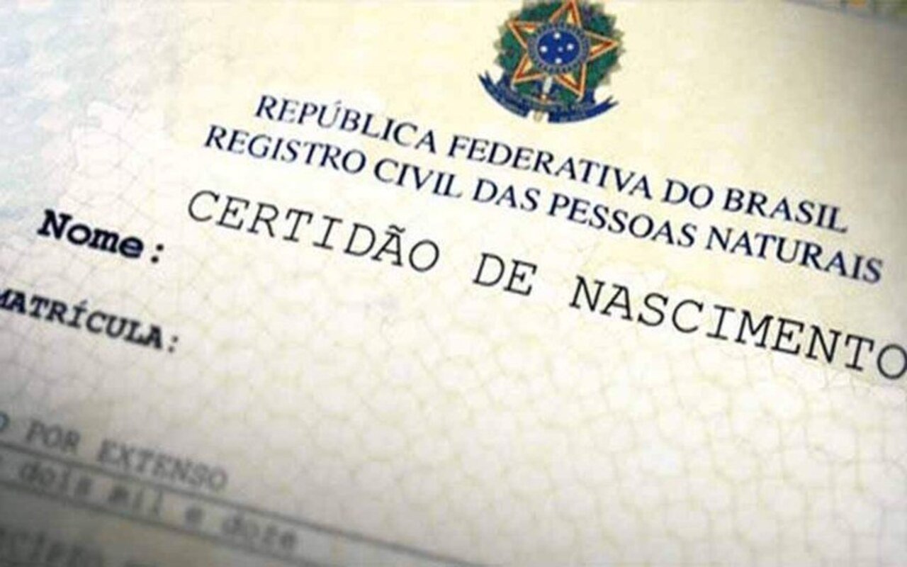 Uma lei federal aprovada em 27/6/ 2022 tornou muito mais fácil e barata a troca de nome no Brasil.  Só no primeiro ano de vigência da lei nº 14.382 mais de dez mil brasileiros trocaram de identidade. 
-Reprodução/Portal do Governo Federal
