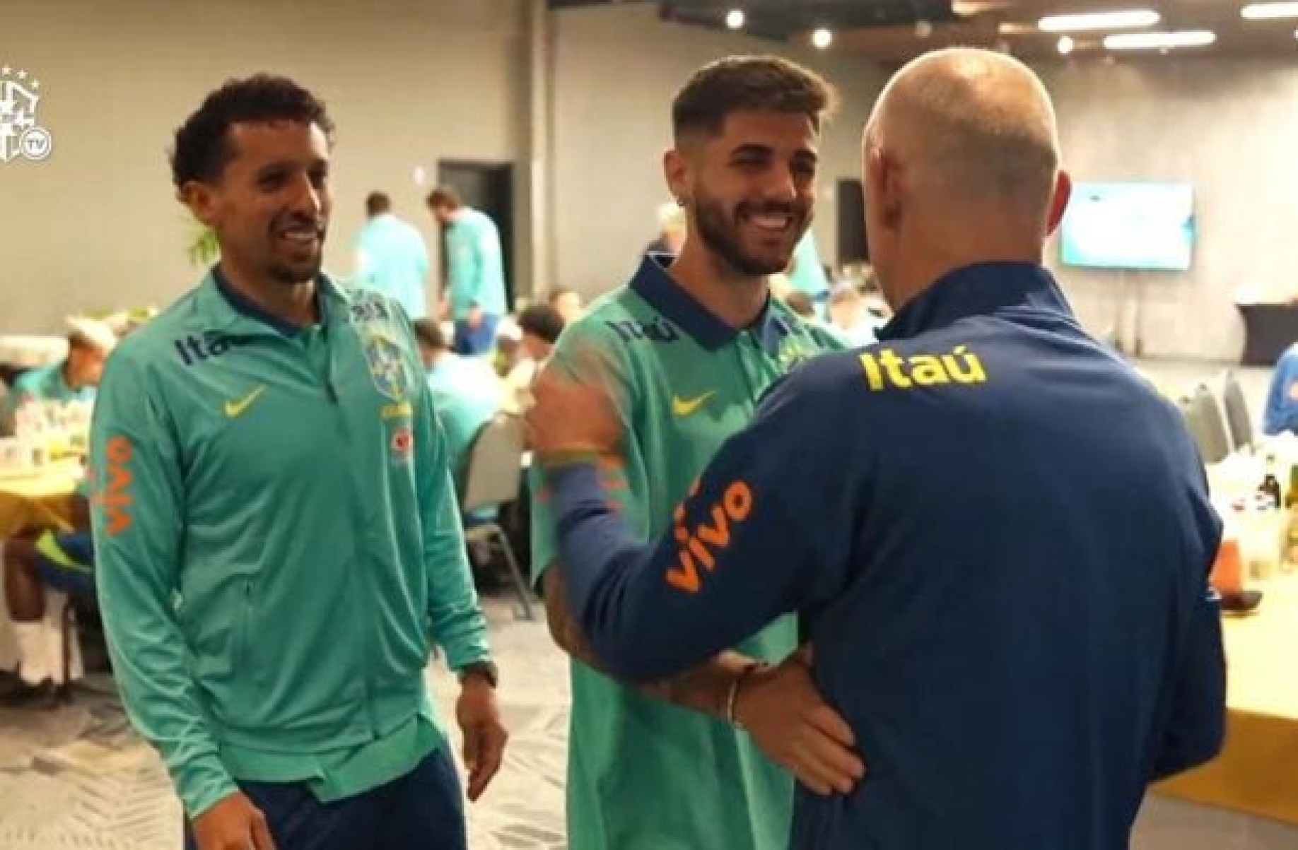 Marquinhos e Beraldo se apresentam à Seleção após a conquista da Champions