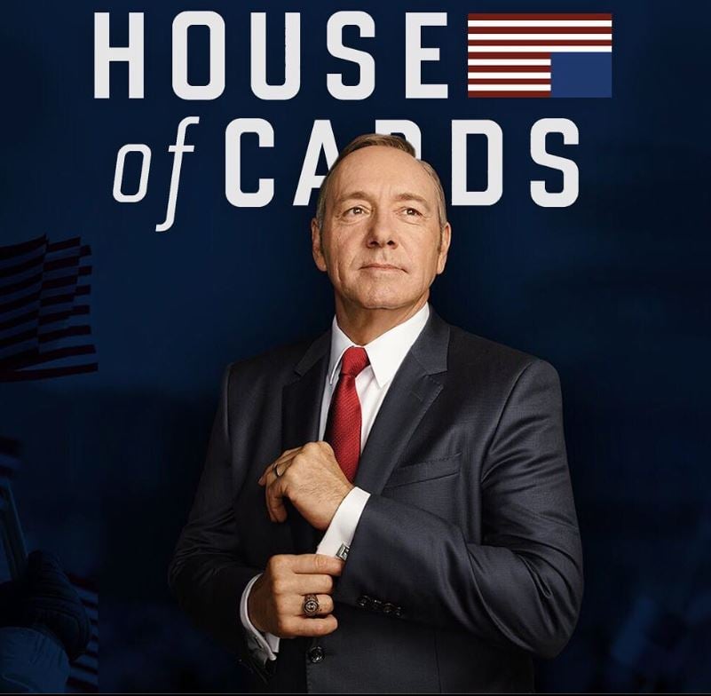 Em um de seus trabalhos mais recentes antes das acusações, o ator fez sucesso interpretando o protagonista da série da Netflix "House of Cards" (2013-2017), Frank Underwood.Spacey acabou sendo demitido da série e não participou da última temporada depois que as acusações de assédio vieram à tona.