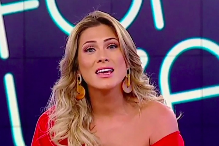 Além disso, apresentou programas como "SBT Folia" (de 2014 a 2016), "Arena SBT" (2014) e "Fofocalizando", este de 2017 a 2020.