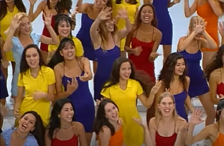 Aos 13 anos, Lívia começou a atuar como modelo em campanhas publicitárias, mas foi em 1997 que ela estreou na televisão como assistente de palco do programa "Fantasia", no SBT. 