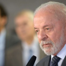Lula lamenta acidente com balão que deixou oito mortos