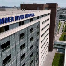 Hospital alega piso desnivelado e processa construtora em R$ 560 milhões - Ken Townsend/CBC