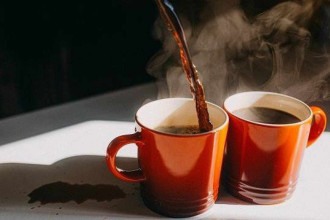 A verdade sobre o 'café fake': por dentro do 'parece, mas não é' que se espalha pelos supermercados