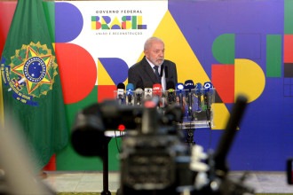 Lula nega erro de Haddad no decreto do IOF: "Foi o momento político"