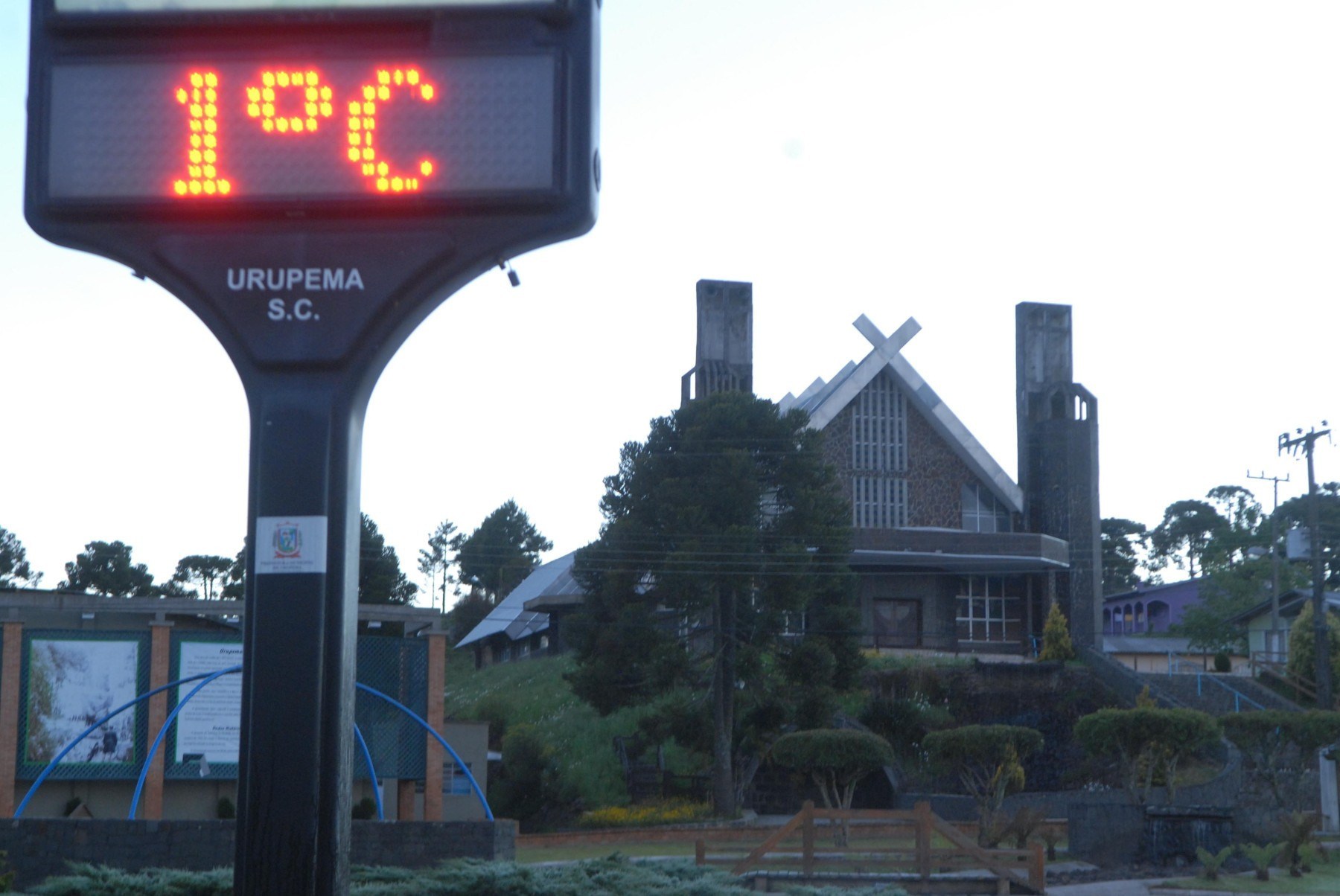  11/11/2010. Credito Pablo Gomes/Diario Catarinense - Formacao de geada no municipio de Urupema, na Serra Catarinense. Os termometros marcaram -1 graus Celsius.- 11/11/2010. Credito Pablo Gomes/Diario Catarinense - 