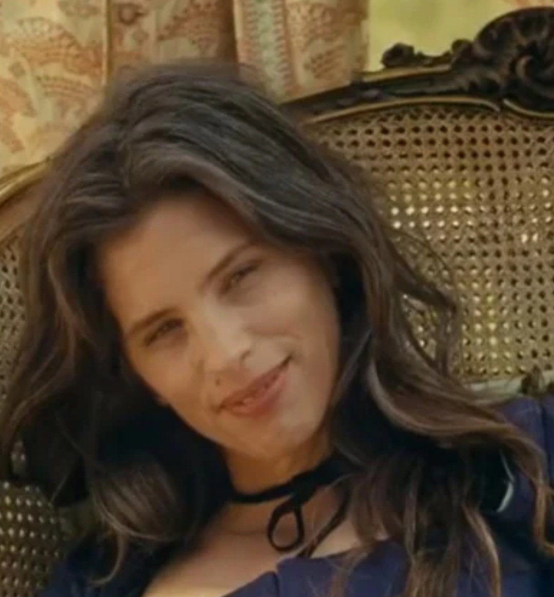 "A Favorita do Rei" foi dirigido e estrelado por Maïwenn , e trata-se de um drama sobre a cortesã Jeanne Bécu. 