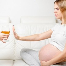 Consumo de álcool na gravidez pode causar transtorno fetal - Freepik