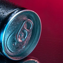 Consumo exagerado de energéticos afeta o sistema nervoso - Freepik