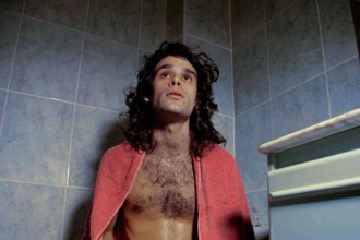 Zé Ibarra explora novos modos de cantar em "Afim", o segundo disco solo