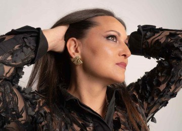 A cantora portuguesa Ana Paula Martins faz participação especial no projeto Fado nas Janelas, no Palácio da Liberdade -  (crédito: Instagram/reprodução)