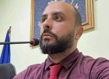 Lucas Coelho (PSD) está foragido após ser acusado de matar o namorado -  (crédito: Câmara Municipal de Araújos/Reprodução)