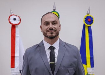 Investigado por suposto abuso de filha, vereador Evandro Guimarães tem seu mandato cassado em Três Corações -  (crédito: Câmara de Três Corações)