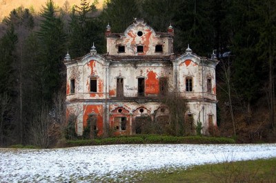 Verdade ou não, as lendas urbanas e histórias macabras fazem parte do imaginário popular há séculos. Com a chegada do Halloween, chegou a hora de relembrar alguns lugares pelo mundo que podem assustar quem não tiver sangue frio. Veja na lista a seguir feita pelo FLIPAR. -  (crédito:  Flickr Fabrizio)