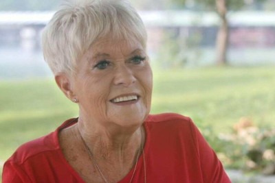 Charlotte Holmes disse ter ido ao céu e ao inferno em experiência de quase morte -  (crédito: The 700 Club)