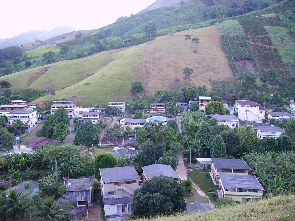 7. Anchieta (ES)
População: cerca de 28.000 habitantes
PIB per capita (2021): R$ 230.763,13
Ponto forte: polo industrial e portuário, com destaque para logística e petróleo.