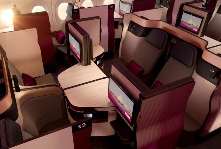 2Âº) Qatar Airways - Ã? uma das companhias aÃ©reas mais premiadas do mundo, sediada em Doha, no Catar. O serviÃ§o  QSuite oferece assentos que se transformam em camas e privacidade personalizada.