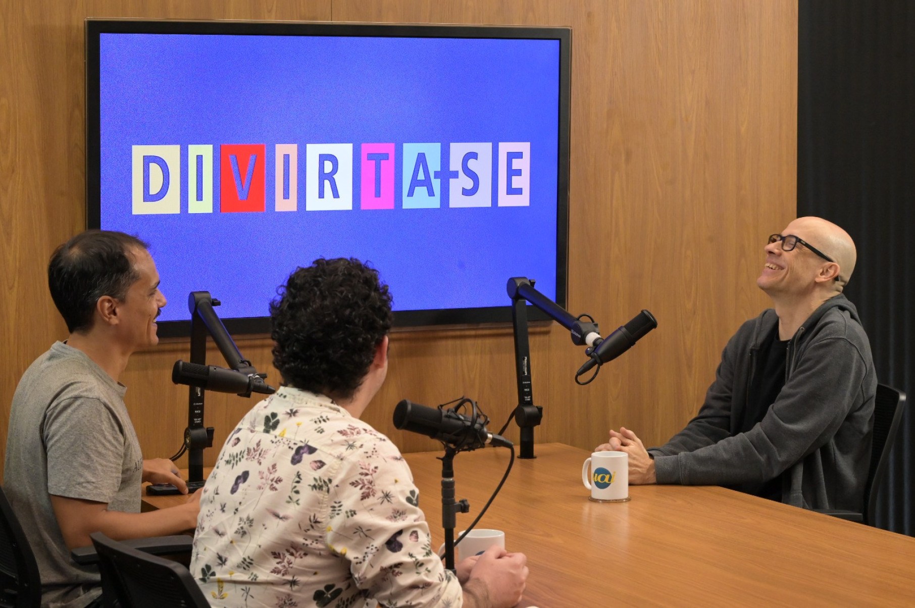 Podcast 'Divirta-se' recebe John Ulhoa, do Pato Fu Podcast 'Divirta-se' recebe John Ulhoa, do Pato Fu