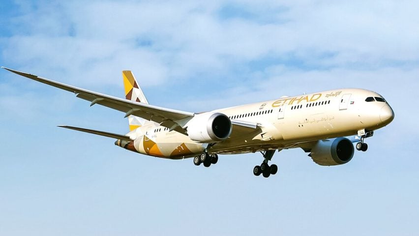 9º) Etihad Airways (Emirados Árabes Unidos) - Fundada em 2003, a Etihad Airways oferece um serviço chamado The Residence, uma suíte de três cômodos a bordo do Airbus A380. 
