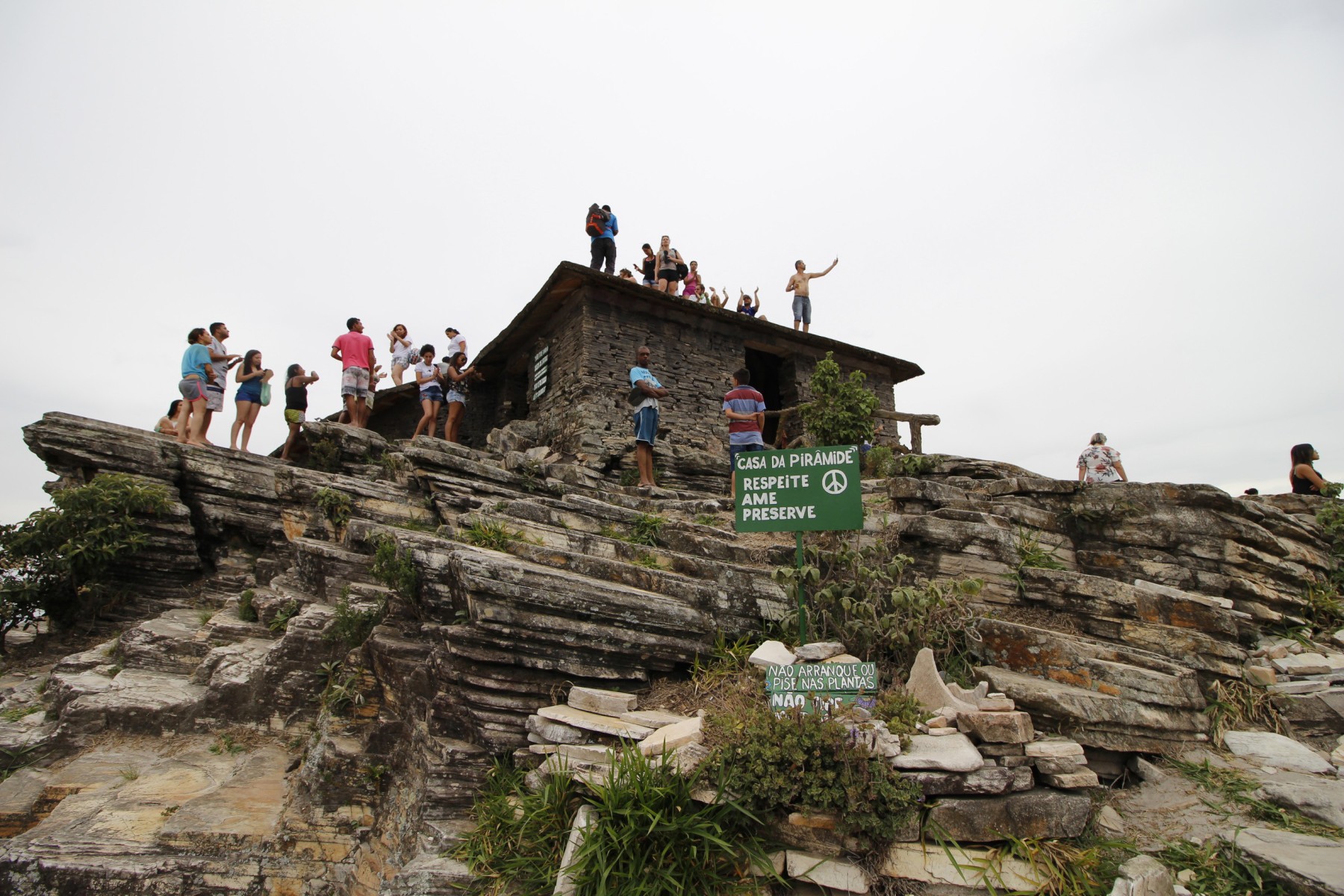  Pontos turisticos de Sao Thome das Letras; 
      -MARDEN COUTO/TURISMO DE MINAS