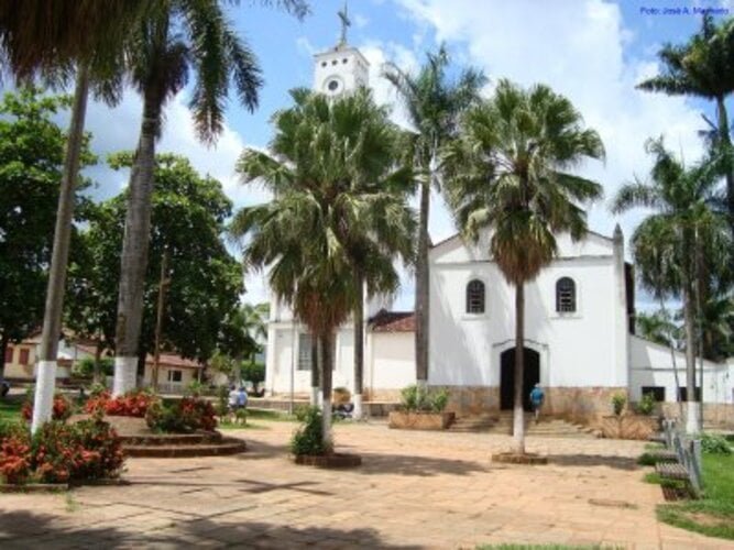 8. Niquelândia (GO)
População: cerca de 42.000 habitantes
PIB per capita (2021): R$ 223.500,00 (estimado com base em fontes regionais)
Ponto forte: mineração de níquel e agricultura.
