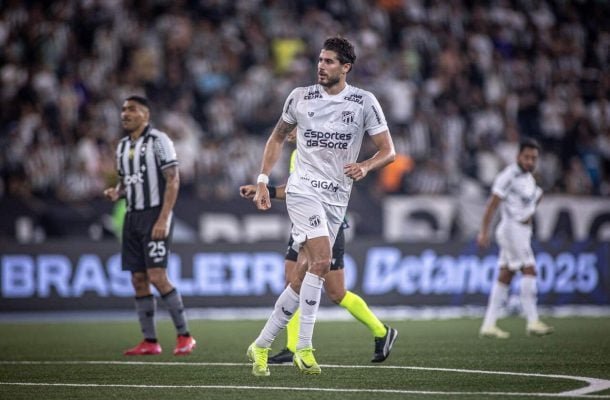 CEARÁ - No primeiro tempo, se limitou a defender e não ameaçou o Botafogo. Já na etapa final, mudou a postura, incomodou e fez dois gols. Talvez pudesse sair com outro resultado do Nilton Santos se tivesse a mesma postura desde o início. NOTA: 5,0