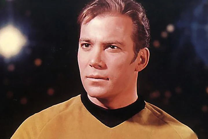 William Shatner: Fechamos a galeria com um caso curioso. O ator canadense, conhecido como o capitão James T. Kirk no clássico da ficção científica Star Trek, tem medo de avião, mas acabou fazendo uma viagem espacial!