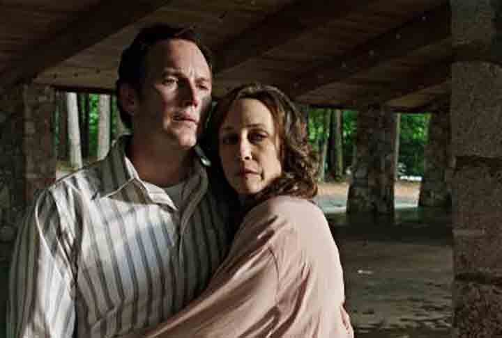 Ela mencionou que o 'casamento falso' acabou no momento em que as filmagens se encerrram e Patrick raspou as costeletas típicas do personagem, o demonologista Ed Warren, especialista em exorcismos, que foi casado com a médium Lorraine Warren (interpretada por Vera).  - Divulgação