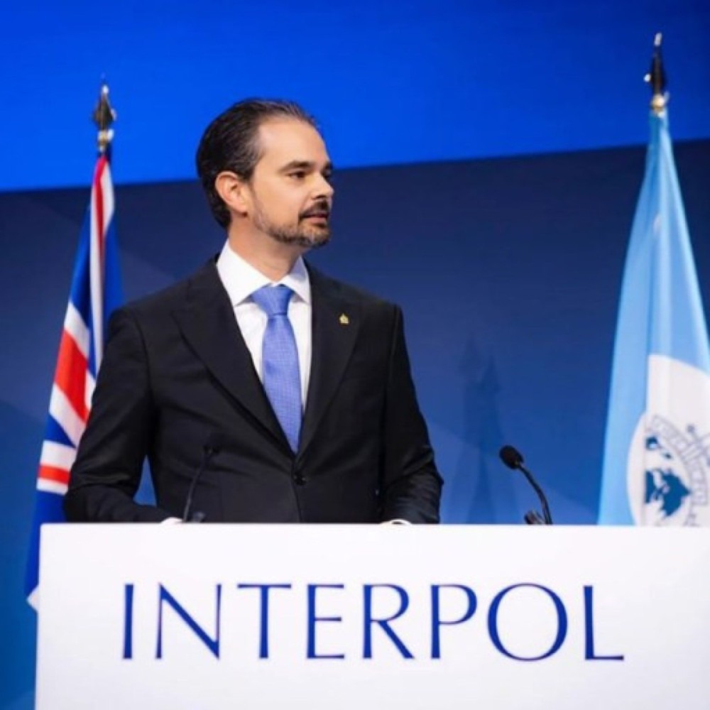 Saiba quem é o brasileiro que comanda a interpol e pode prender zambelli
