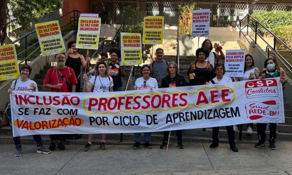 Professores da rede municipal de BH realizam paralisação nesta quinta-feira (5) -  (crédito: Sind-Rede/BH/Redes sociais)