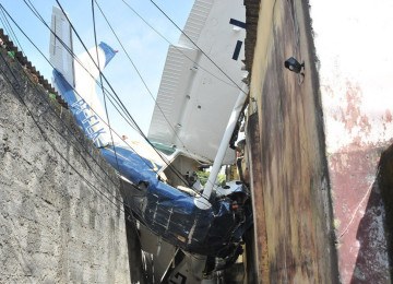 Investigação de órgão da Força Aérea Brasileira (FAB) apontaram que piloto não poderia estar no comando do avião que caiu sobre três casas em BH -  (crédito: Gladyston Rodrigues/EM/DA. Press - 12/3/23)