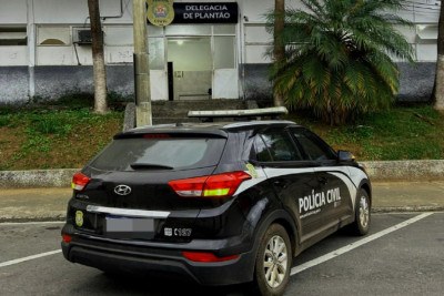 Presa na Delegacia de Juiz de Fora, a golpista será transferida para o Mato Grosso do Sul -  (crédito: PCMG)