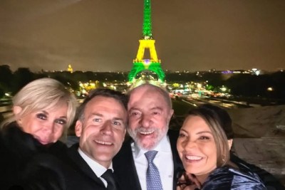 Encontro ocorreu durante visita oficial de Lula à França -  (crédito: Instagram/Reprodução)