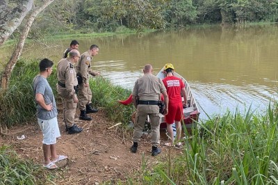 Corpo foi retirado da represa pelo Corpo de Bombeiros e entregue para a funerária -  (crédito: CBMMG)