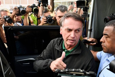 O ex-presidente Jair Bolsonaro prestou esclarecimentos à Polícia Federal sobre os deputados licenciados Eduardo Bolsonaro e Carla Zambelli -  (crédito: EVARISTO SA / AFP)