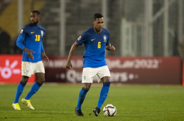ALEX SANDRO - Não conseguiu se destacar tanto. Até apareceu bem na marcação, principalmente na primeira etapa, mas não conseguiu aparecer muito no ataque e ficou devendo na criação de jogadas. Nota: 5 - Foto: Divulgação/CBF
