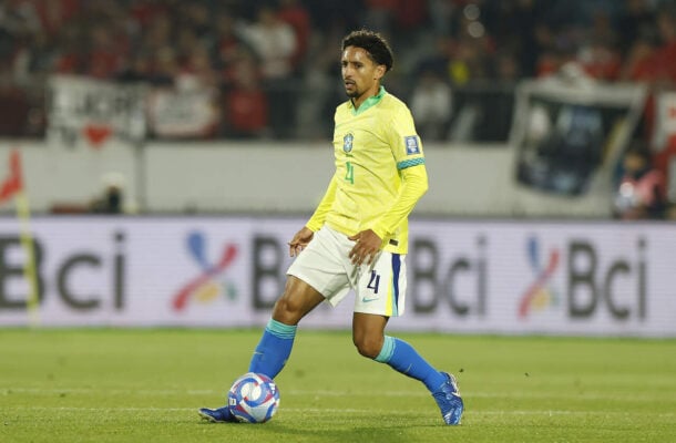 MARQUINHOS - Apareceu bem na partida, sendo um pilar dentro do esquema defensivo brasileiro. Esteve bem ativo nas divididas e fechando o espaço para os equatorianos. Nota: 6 - Foto: Rafael Ribeiro/CBF