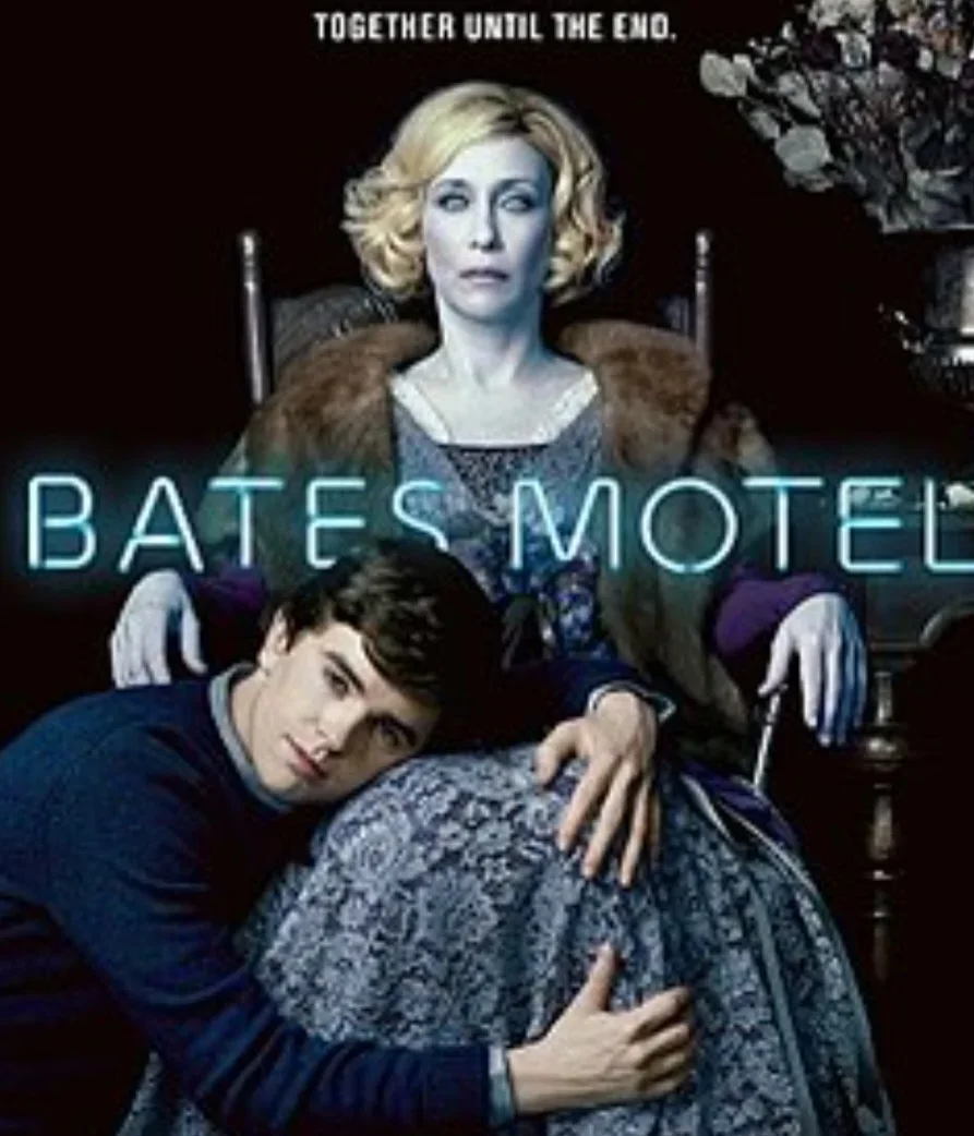 "Bates Motel", uma série dramática que foi lançada em 2013, conta a história de Norman Bates (Freddie Highmore) antes dos acontecimentos do clássico do suspense Psicose (1960).-Divulgação 