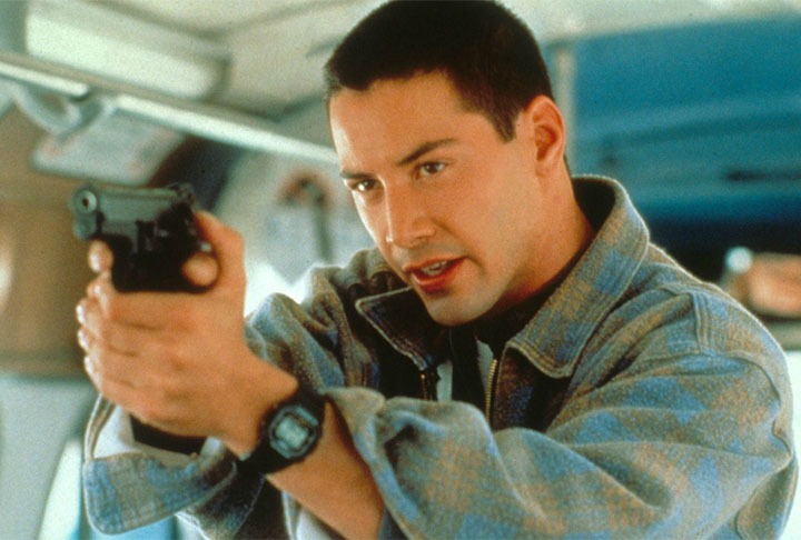 O ator Keanu Reeves fez muito sucesso no filme "Velocidade Máxima", de 1994. No entanto, ele não quis participar da continuação, de 1997. Anos mais tarde, ele comentou que não curtiu o roteiro. 