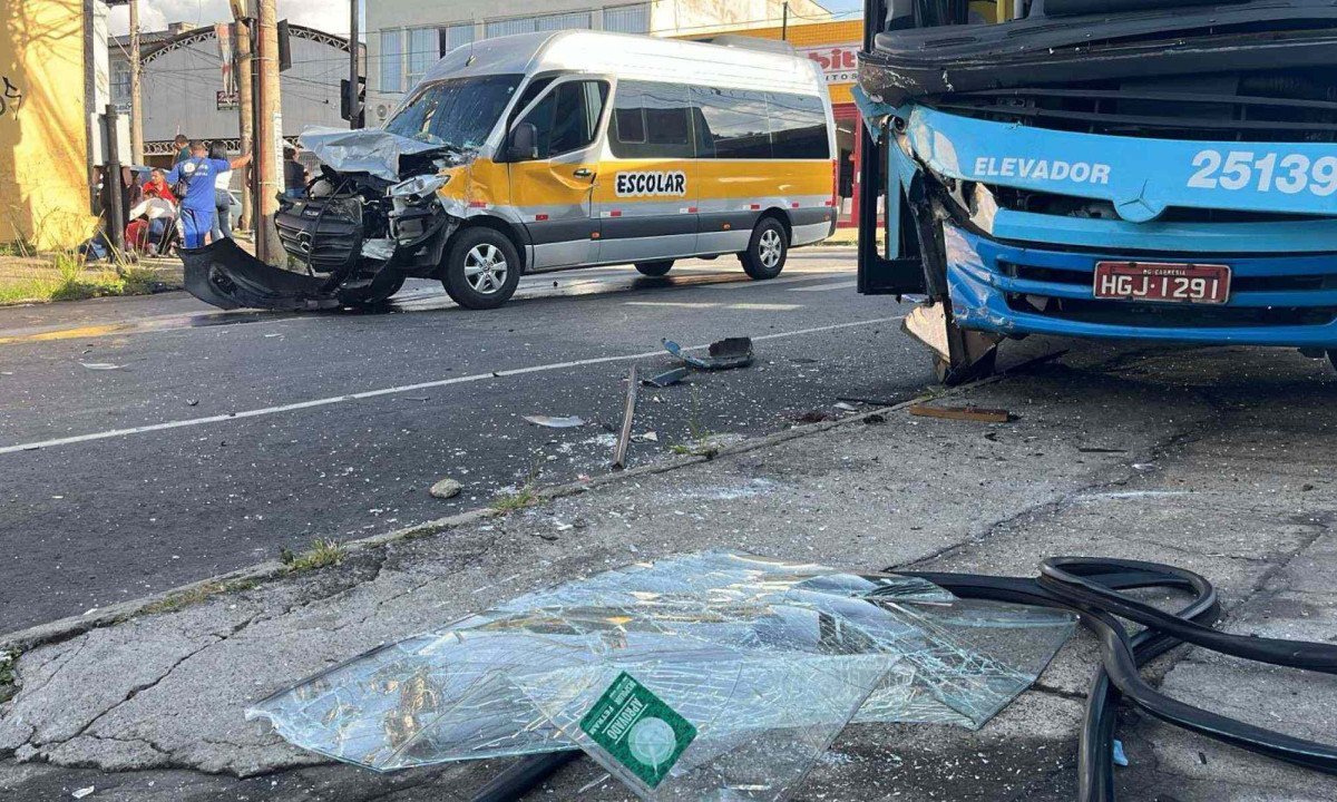 Testemunhas afirmaram que o motorista do transporte coletivo não respeitou um sinal vermelho e acabou ultrapassando o cruzamento de forma incorreta -  (crédito: Wellington Barbosa / Arquivo Pessoal)