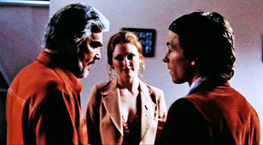 A verdadeira guinada em sua carreira veio em 1997, com o elogiado “Boogie Nights - Prazer Sem Limites”, de Paul Thomas Anderson. No papel de Eddie Adams, um jovem que se torna estrela da indústria cinematográfica adulta nos anos 1970, Wahlberg surpreendeu a crítica e o público com uma atuação intensa e madura.