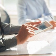 E-book analisa os desafios do marketing político - DINO