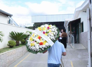 Velório e enterro de mãe e filho foram realizados na segunda-feira (12/5) em Santa Luzia, na Grande BH
 -  (crédito:  Gladyston Rodrigues/EM/D.A. Press)