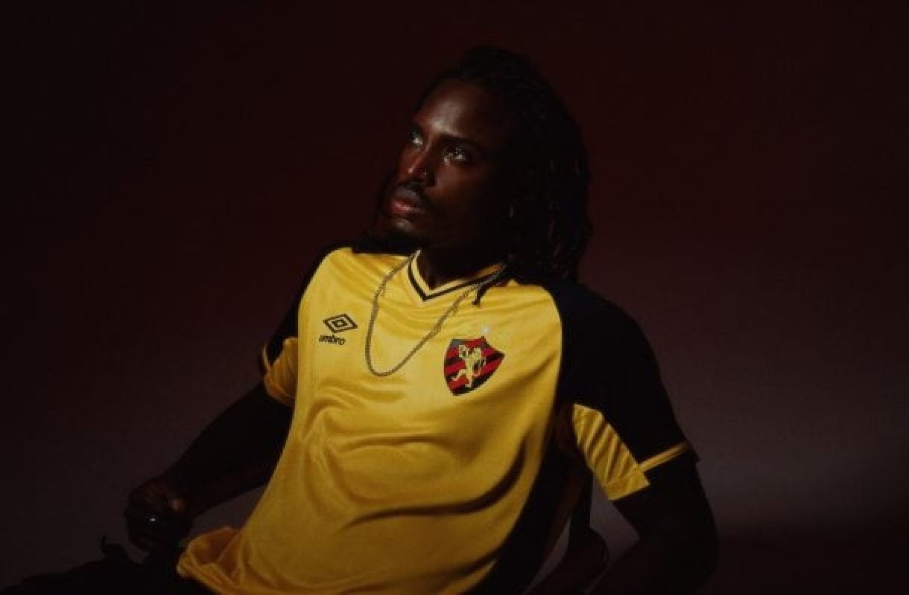 Sport divulga segundo uniforme, com alusão às cores históricas do clube