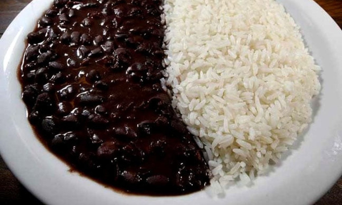 Preços de arroz e feijão acumulam queda de dois dígitos com safra maior no Brasil - Reprodução do site br.toluna.com/opinions