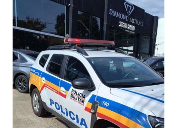 Conforme o denunciante, um funcionário da loja o ameaçou caso ele não pagasse uma quantia de R$ 260 mil -  (crédito: Reprodução/Redes sociais)