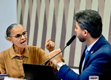 A ministra Marina Silva foi desrespeitada pelo senador Marcos Rogério (PL-RO), mas não se curvou diante da falta de decoro do parlamentar -  (crédito: Geraldo Magela/AFP)