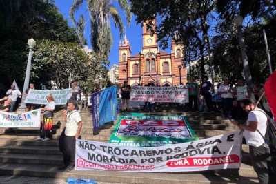 A ação busca promover a educação ambiental, chamando a atenção para a forma como as pessoas cuidam da natureza -  (crédito: Edésio Ferreira/EM/D.A Press)
